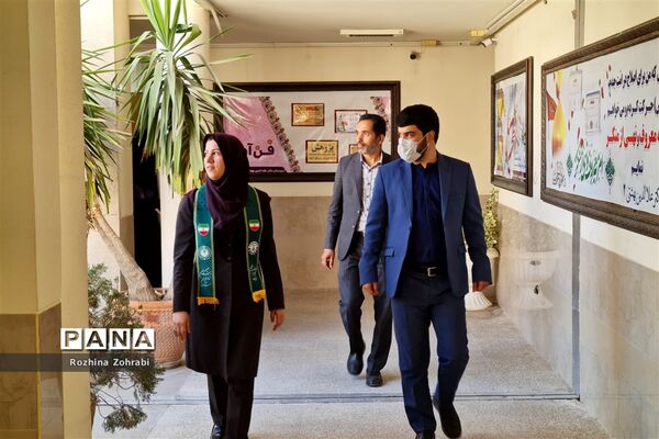 برگزاری همایش مهربان ترین پدر در ناحیه یک شیراز
