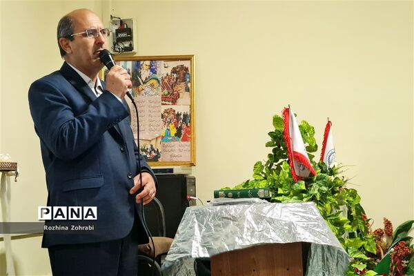 برگزاری همایش مهربان ترین پدر در ناحیه یک شیراز