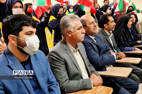 برگزاری همایش مهربان ترین پدر در ناحیه یک شیراز
