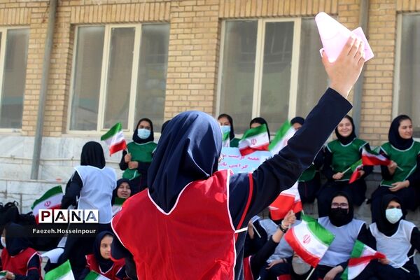 برگزاری مسابقات گروهی ورزشی در مدارس