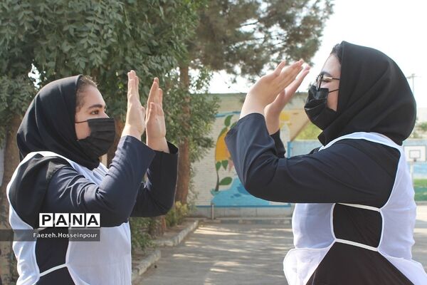 برگزاری مسابقات گروهی ورزشی در مدارس