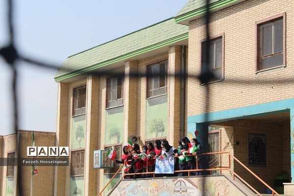 برگزاری مسابقات گروهی ورزشی در مدارس
