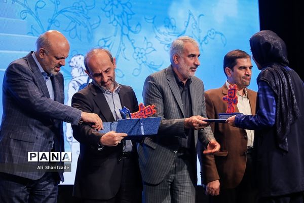 آیین رونمایی از طرح تحولی مدرسه تلویزیونی ایران