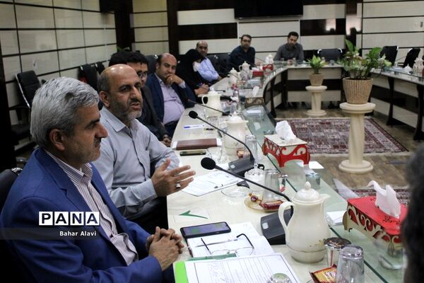 جلسه شورای اداری معاونت پرورشی و فرهنگی اداره کل آموزش و پرورش استان بوشهر