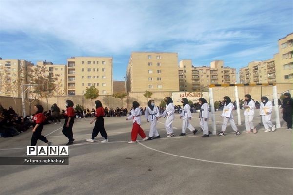 برگزاری المپیاد دانش‌آموزی در دبیرستان مرضیه