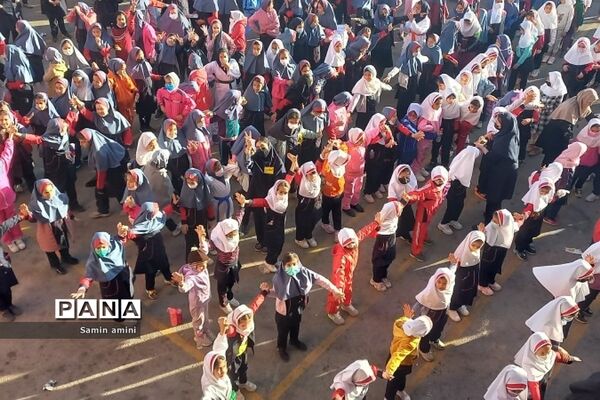 یک روز شاد ورزشی در مدرسه حضرت زینب و خدیجه(س) رودهن
