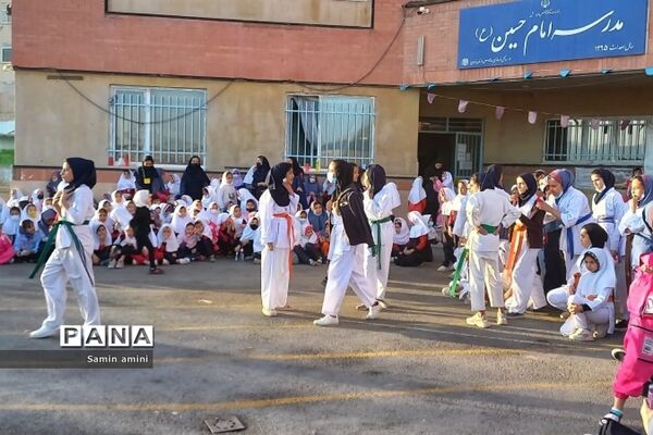 یک روز شاد ورزشی در مدرسه حضرت زینب و خدیجه(س) رودهن