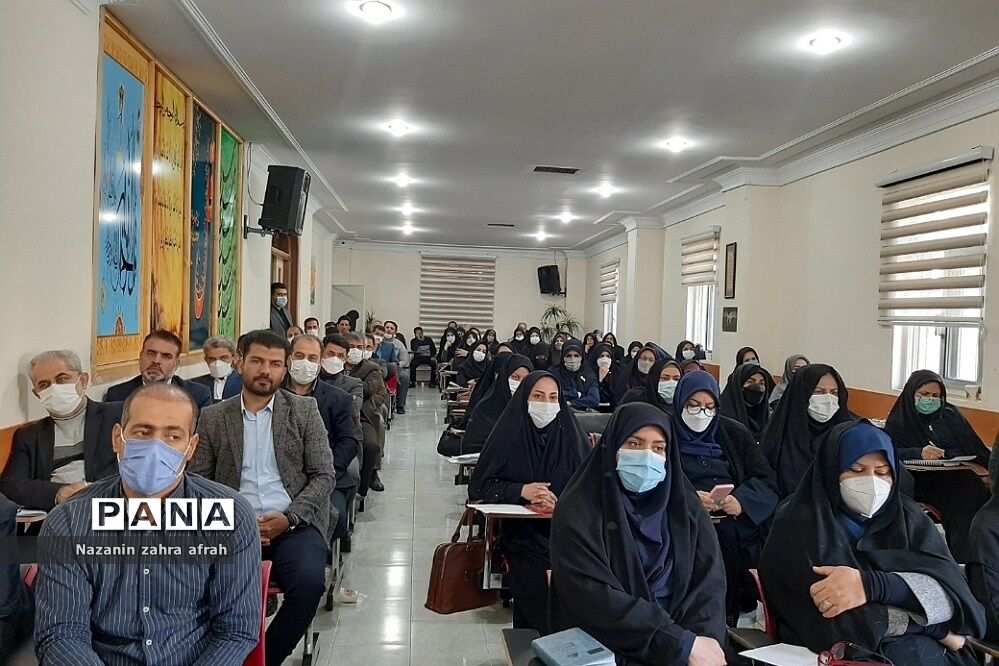 برگزاری نشست بصیرتی در آموزش و‌ پرورش رودهن