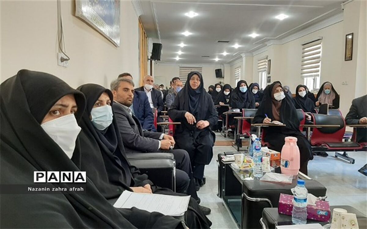 آموزش و‌ پرورش همواره سنگ صبور نظام است