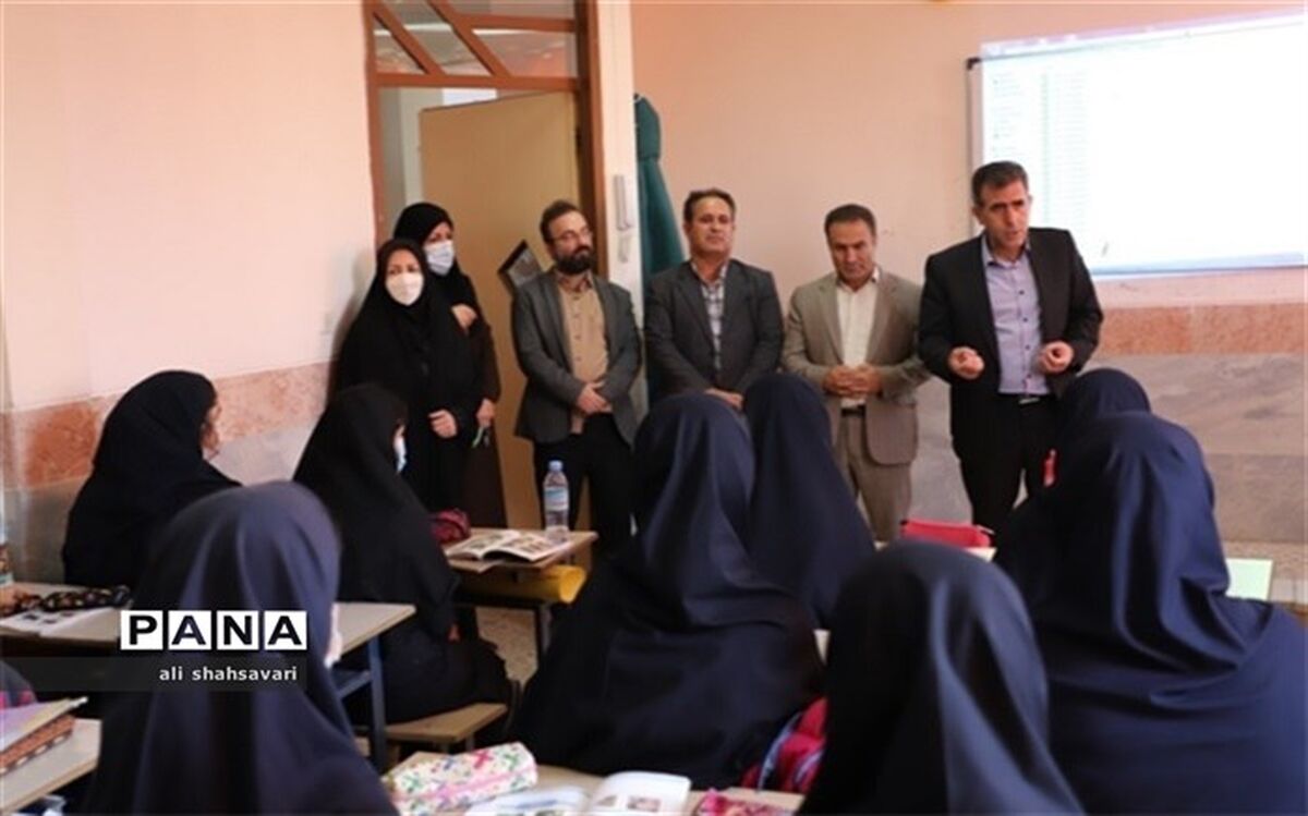 فرزندان‌مان را بر اساس سند تحول بنیادین تربیت کنیم