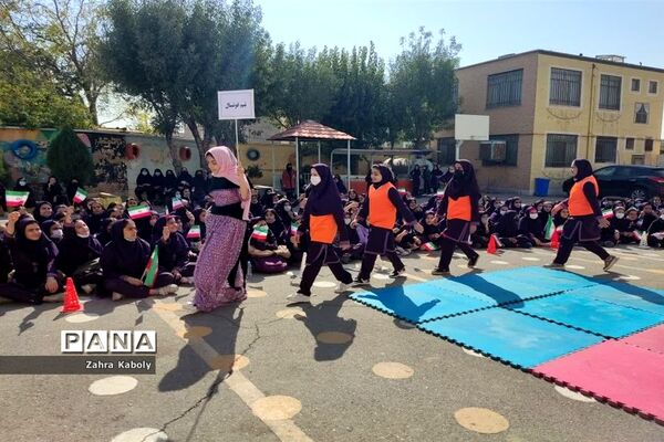 المپیاد ورزشی درون‌ مدرسه‌ای در آموزشگاه هیأت امنایی ام‌ ابیها(س) اسلامشهر