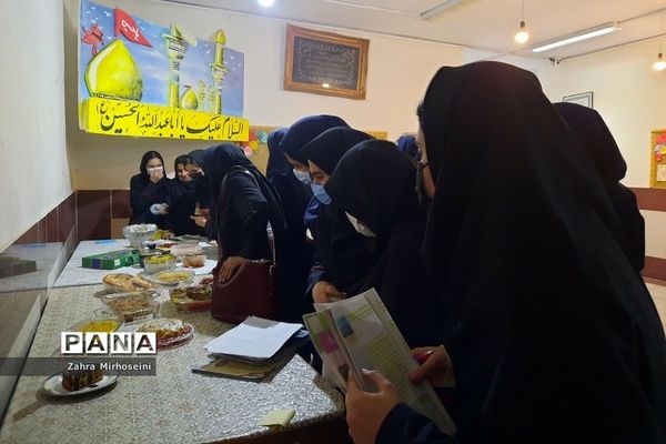 برگزاری جشنواره غذا در دبیرستان حدیث کسا شهرری