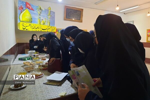 برگزاری جشنواره غذا در دبیرستان حدیث کسا شهرری