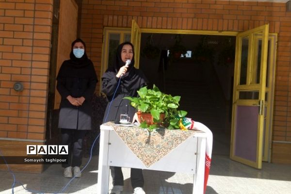 گرامیداشت هفته تربیت‌بدنی در دبیرستان ولایت ناحیه دو بهارستان