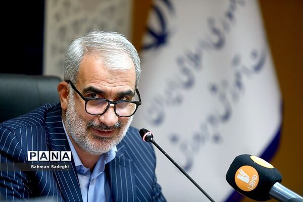 آیین رونمایی از راهنمای عمل آموزش ترکیبی دوره ابتدایی و متوسطه