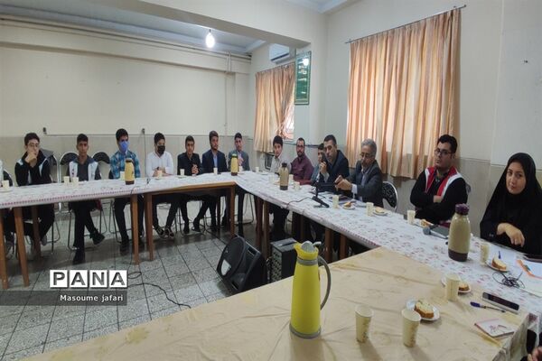 نشست تشکیلات دانش‌آموزی گلستان