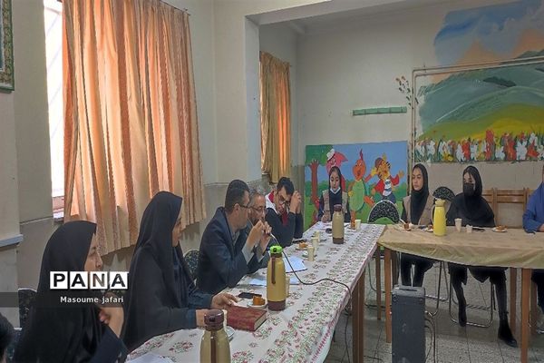 نشست تشکیلات دانش‌آموزی گلستان