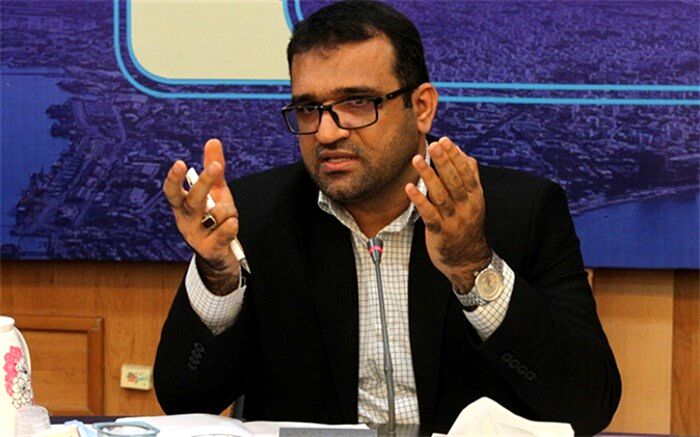 چهره‌های شاخص و شهدا به نسل جدید معرفی شوند