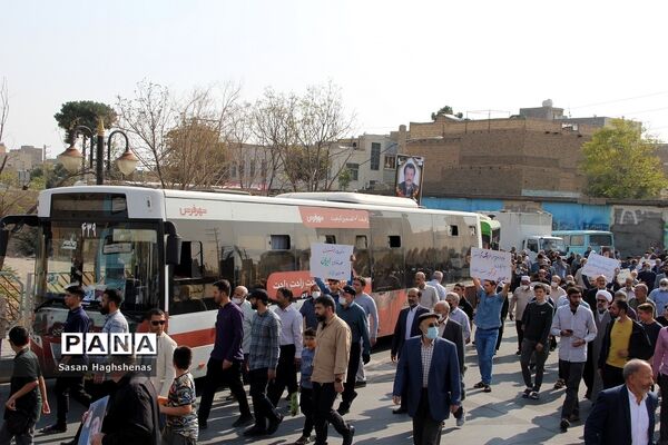 راهپیمایی مردم اسلامشهردرمحکومیت جنایت اخیراستکبارجهانی