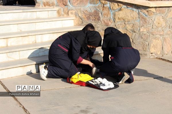 رزمایش استانی پدافند غیرعامل در مدرسه امامی سمنان