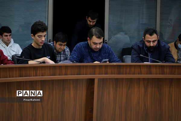 نشست هم‌اندیشی فعالان رسانه‌ای دهه هشتادی