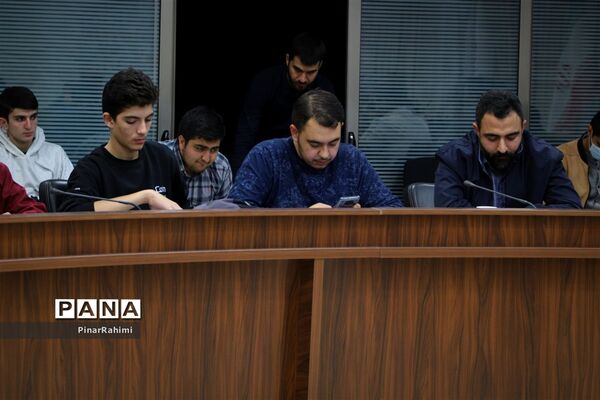 نشست هم‌اندیشی فعالان رسانه‌ای دهه هشتادی