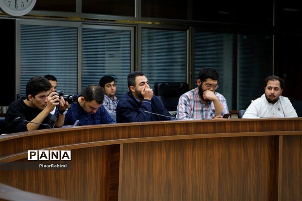 نشست هم‌اندیشی فعالان رسانه‌ای دهه هشتادی