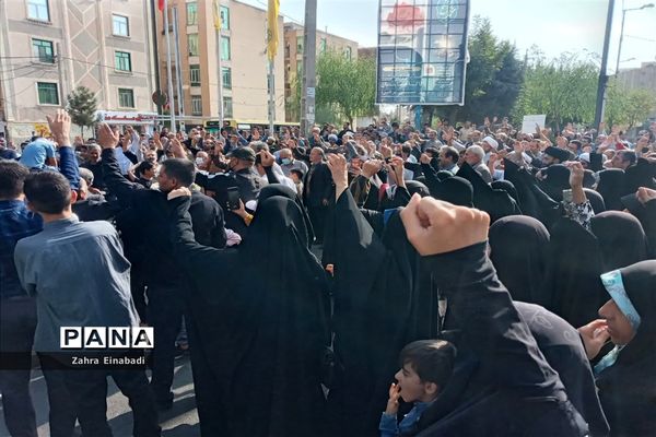 راهپیمایی مردم ملارد به مناسبت حادثه تروریستی شهدای حرم شاهچراغ (ع)