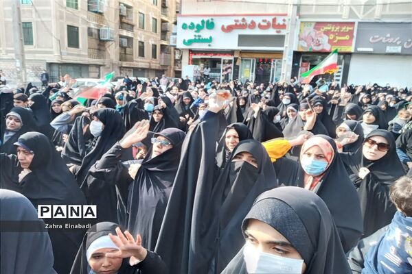 راهپیمایی مردم ملارد به مناسبت حادثه تروریستی شهدای حرم شاهچراغ (ع)