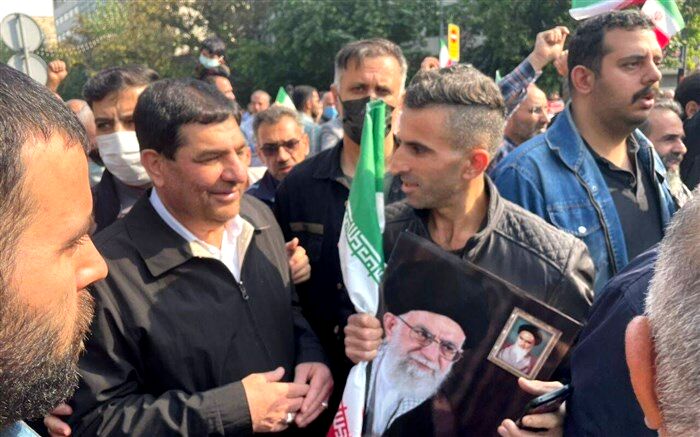 حضور مخبر در راهپیمایی محکومیت حمله تروریستی حرم شاهچراغ