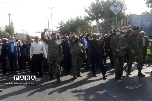 راهپیمایی باشکوه مردم شهرستان قرچک