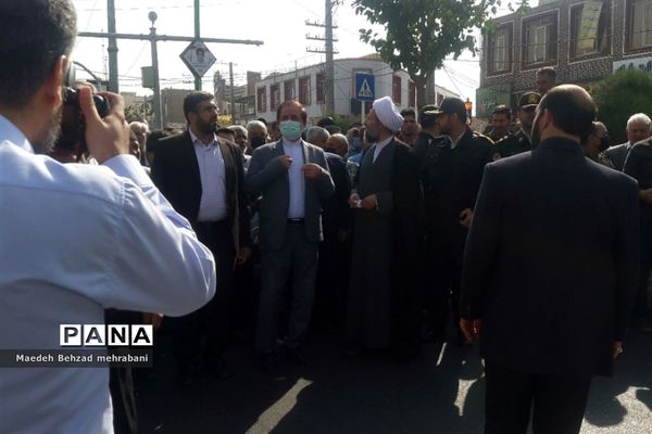 راهپیمایی باشکوه مردم شهرستان قرچک