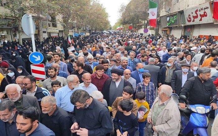 راهپیمایی قزوینی‌ها در محکومیت حادثه تروریستی شیراز