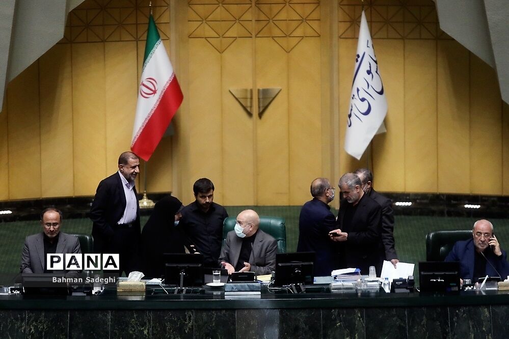 ادامه بررسی لایحه متناسب‌سازی حقوق‌ها در مجلس