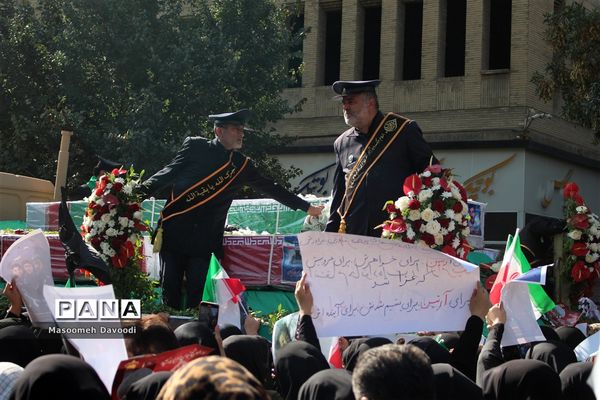 تشییع پیکر شهدای اقدام تروریستی حرم مطهر شاهچراغ (ع)