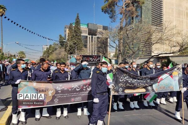 تشییع پیکر پاک شهدای اقدام کوردلانه تروریستان در شیراز