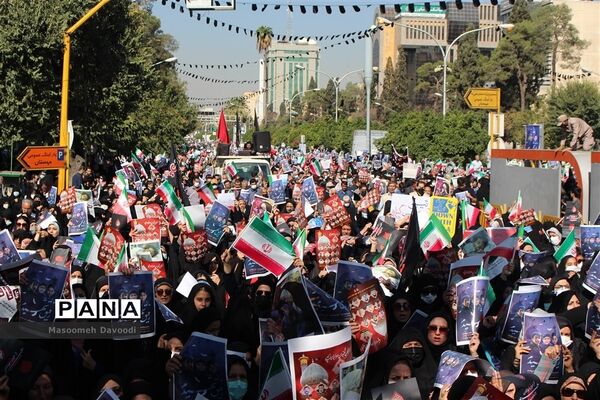 تشییع پیکر شهدای اقدام تروریستی حرم مطهر شاهچراغ (ع)