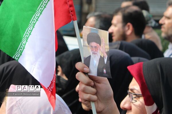 مراسم تشییع و وداع با «شهید امیر‌کمندی» در شهرستان بهارستان