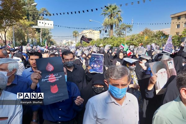 مراسم تشیع شهدای حرم شاهچراغ(ع)