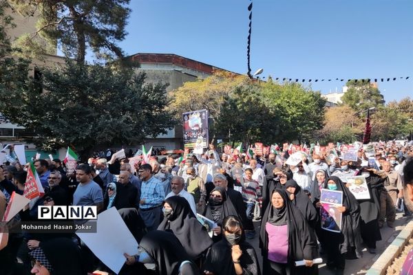 تشییع پیکر شهدای تروریستی حرم مطهر شاهچراغ (ع)