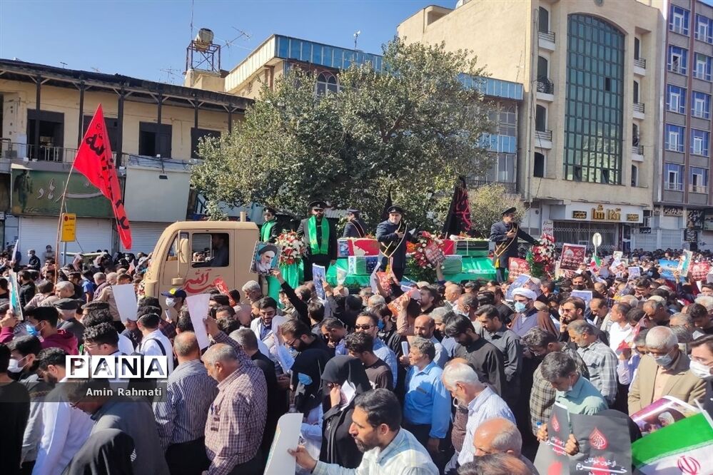پیکر مطهر شهدای حادثه تروریستی شاهچراغ وارد مشهد شد