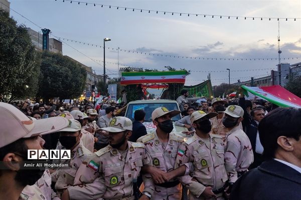 طواف شهدای حمله تروریستی شاه چراغ، به دور حریم منور رضوی و بر بالین مردم شهید پرور خراسانی