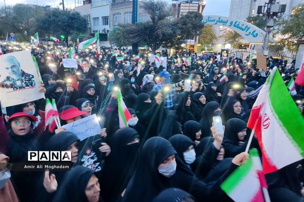 طواف شهدای حمله تروریستی شاه چراغ، به دور حریم منور رضوی و بر بالین مردم شهید پرور خراسانی