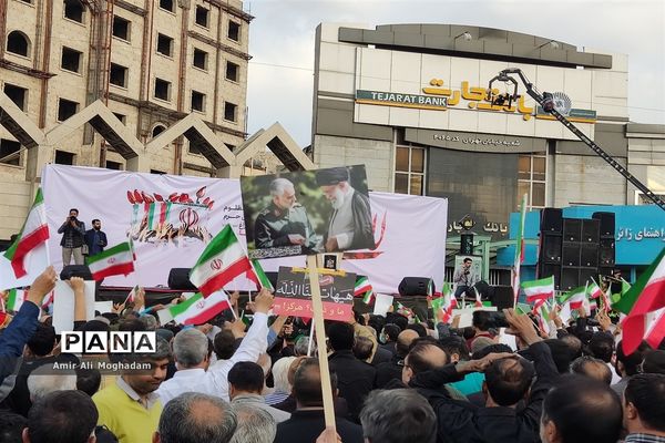 طواف شهدای حمله تروریستی شاه چراغ، به دور حریم منور رضوی و بر بالین مردم شهید پرور خراسانی