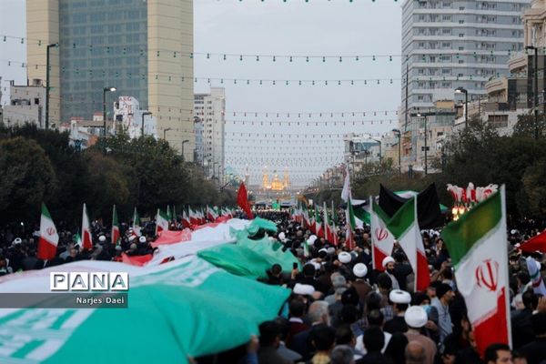 میزبانی مردم مشهد از شهدای حمله تروریستی شاهچراغ