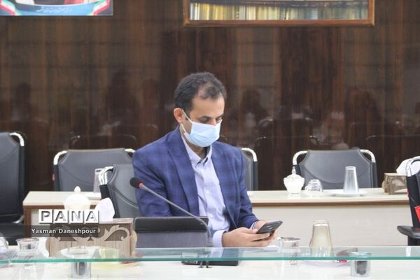نشست مشترک مدیرکل امور بانوان و خانواده استانداری بوشهر با شورای معاونان آموزش و پرورش بوشهر