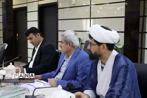 نشست مشترک مدیرکل امور بانوان و خانواده استانداری بوشهر با شورای معاونان آموزش و پرورش بوشهر