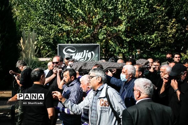 تشییع پیکر جلال مقامی