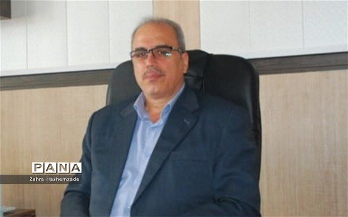 آنچه امروزه دانش‌آموزان ما نیاز دارند آگاهی و بصیرت است