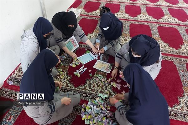 افتتاحیه طرح مصباح‌الهدی در دبیرستان همت